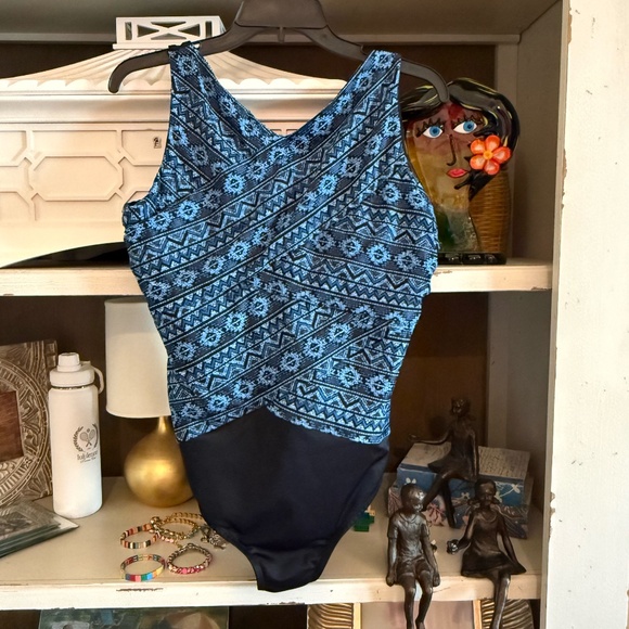 Miraclesuit Other - Miraclesuit brio one piece swimsut in blue black colors sz 16